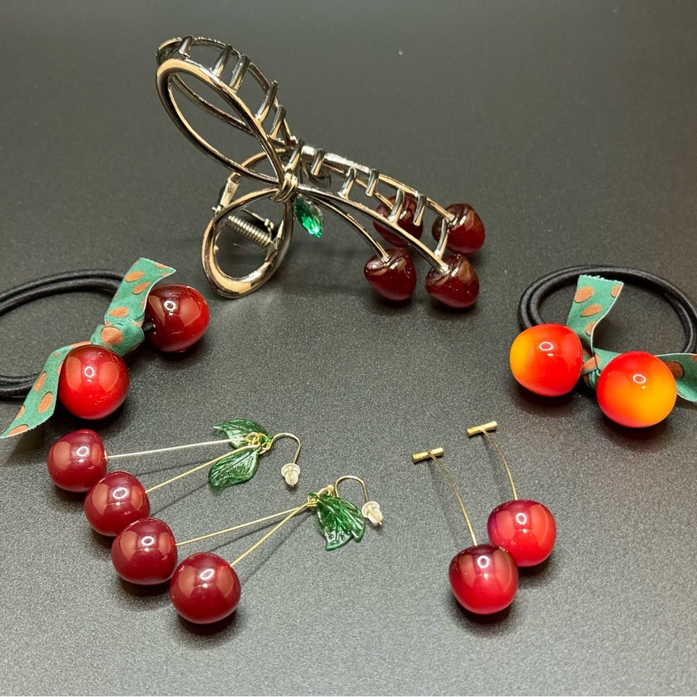 Stunning Cherry accessories